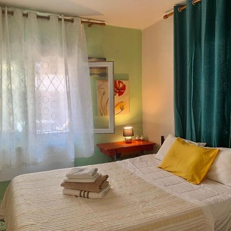 Lovely Place With Veranda Apartment Larissa Exterior foto